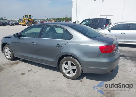 2013 Volkswagen Jetta 2.0L Tdi из США, поврежденный, VIN 3VWLL7AJ2DM429371